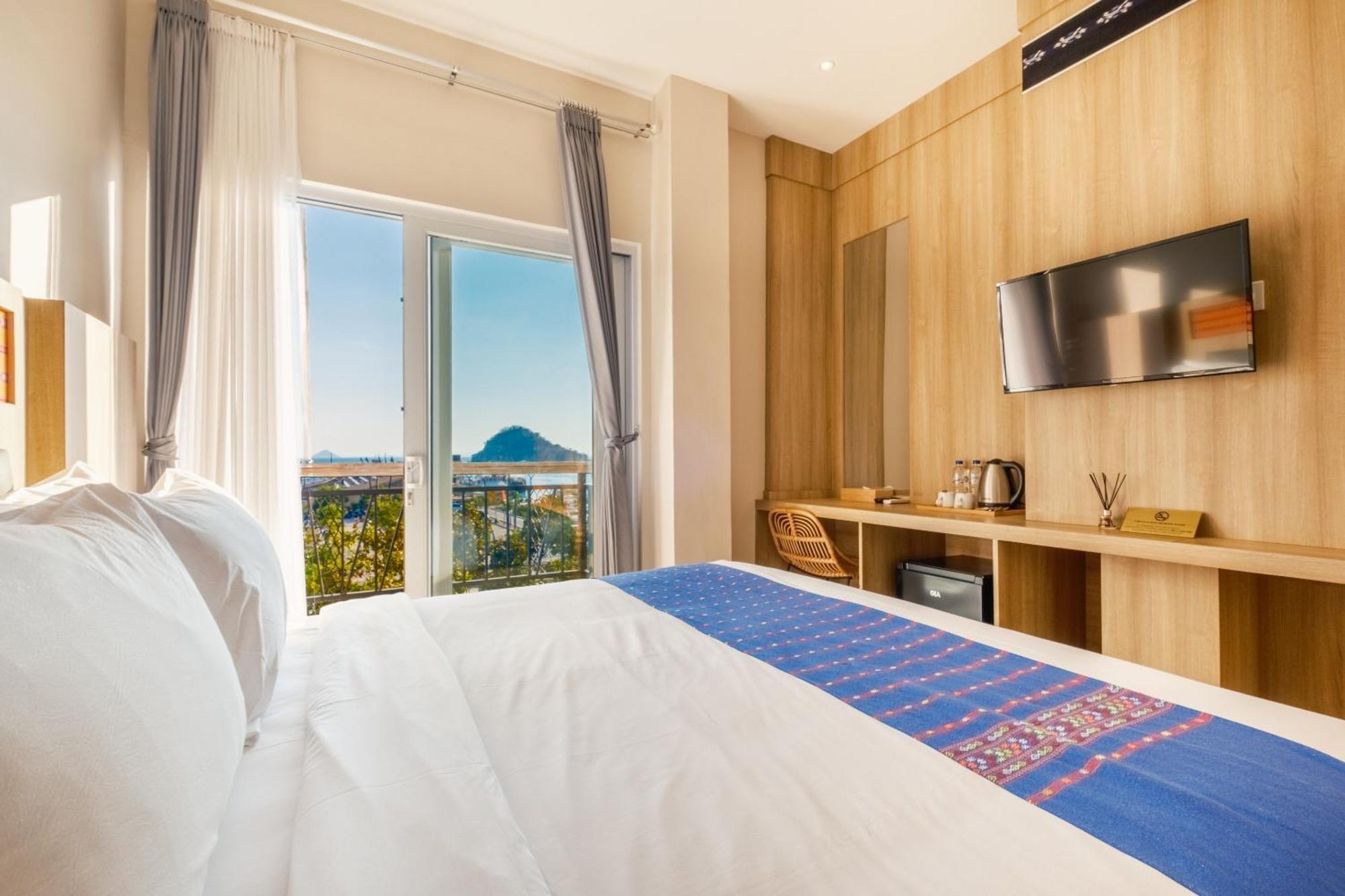 Dejavu 2.0 Hotel Bajo Komodo Labuan Bajo Zewnętrze zdjęcie